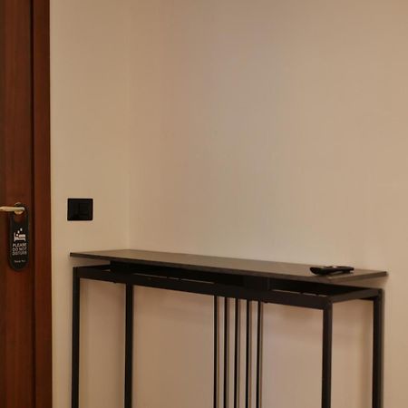 Rooms Piramide Roma Exterior foto