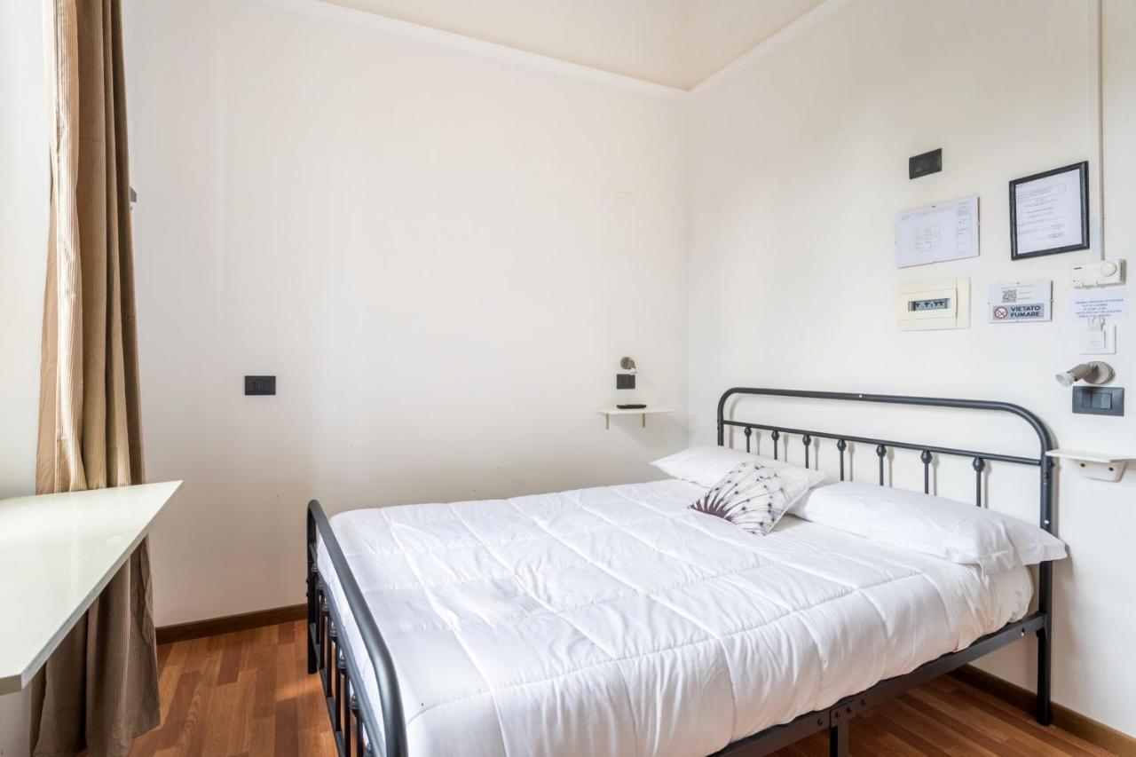 Rooms Piramide Roma Exterior foto