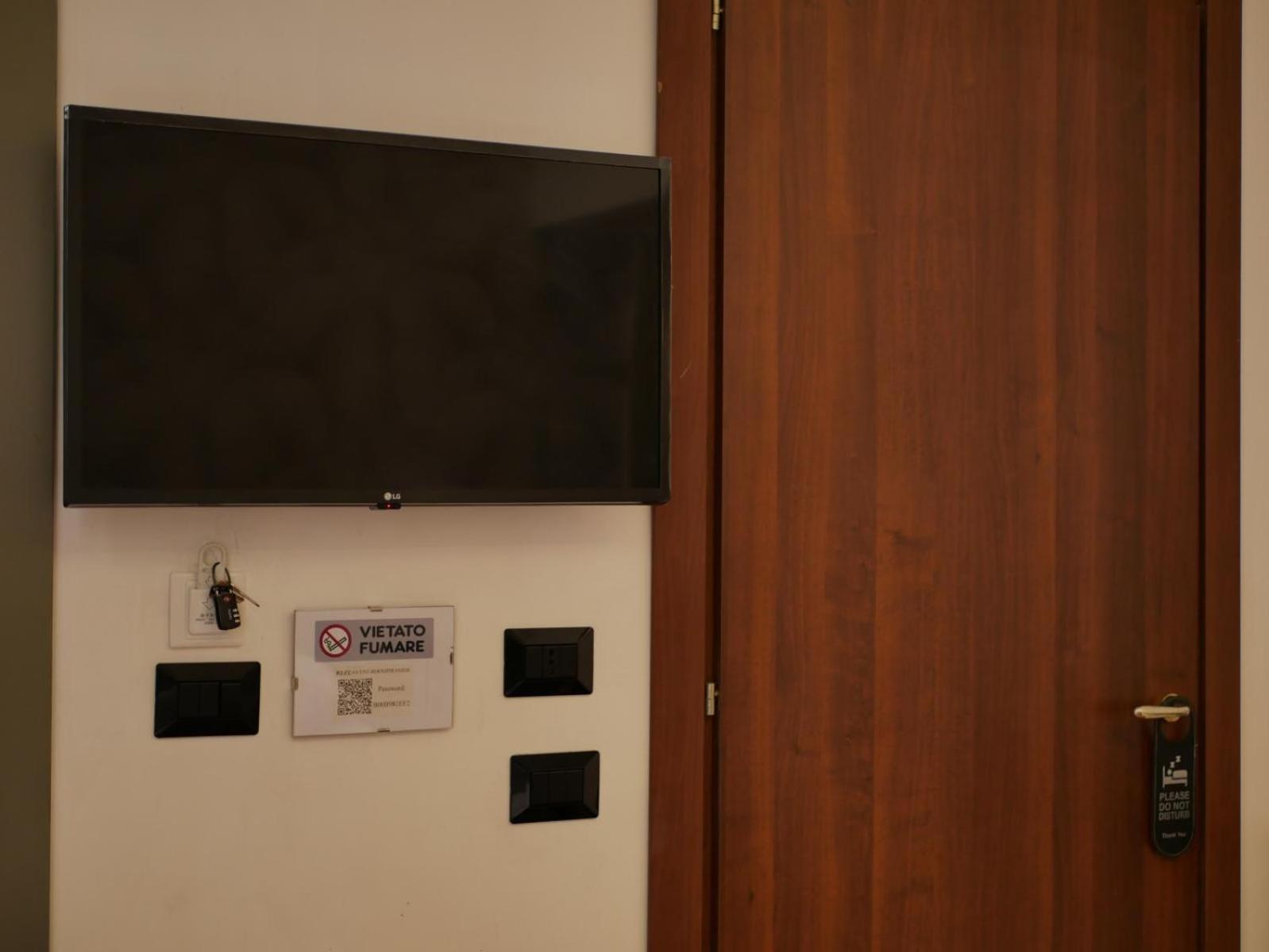 Rooms Piramide Roma Exterior foto